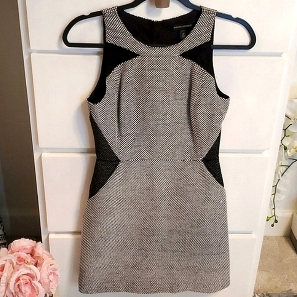 NWOT Banana Republic Tweed Sleeveless Black & Gray Fully Lined Dress - Picture 3 of 16